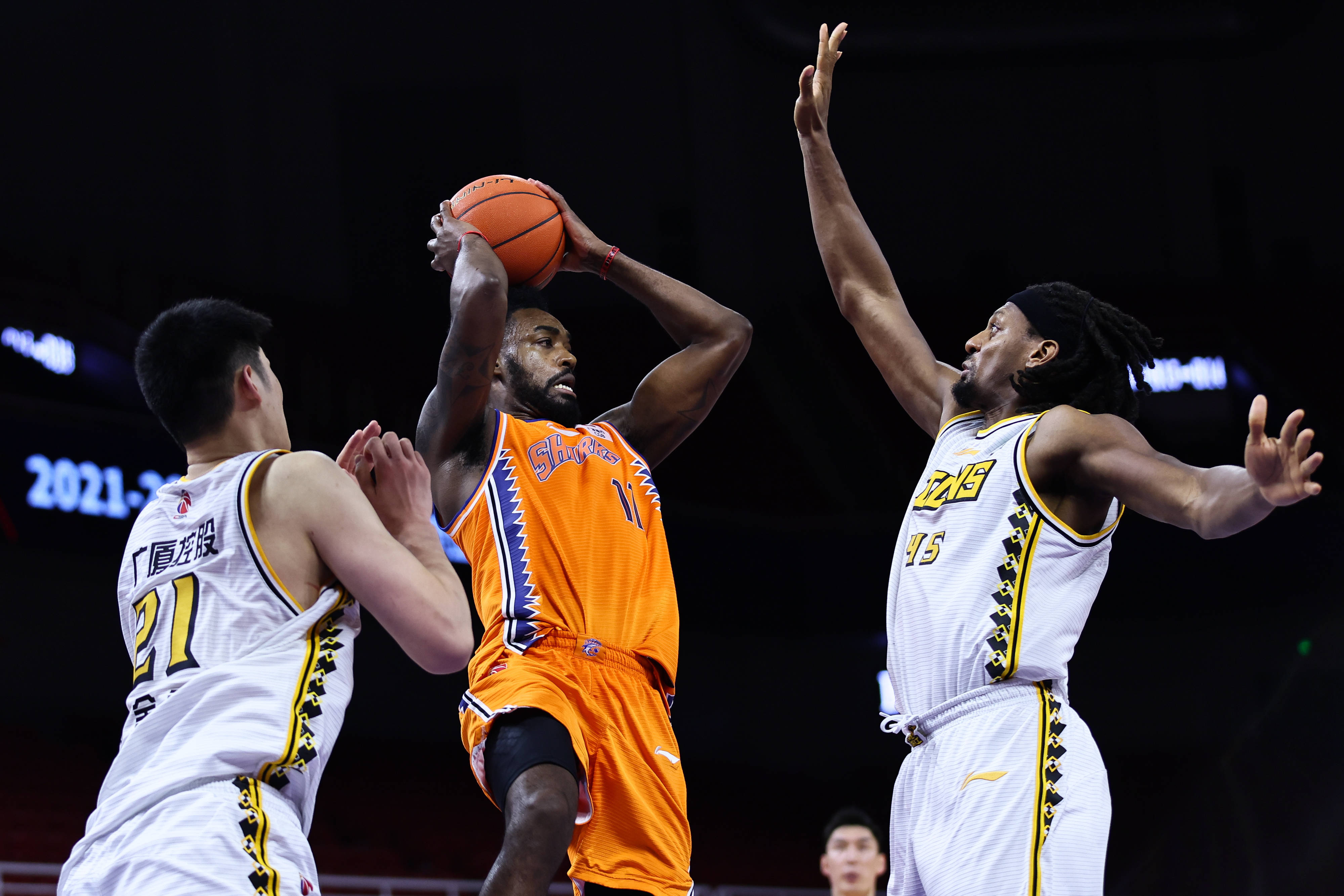 包含CBA常规赛赛程吃紧;曼城集结日更衣室发声;球迷炸锅;轮换策略成焦点的词条 包含CBA常规赛赛程吃紧;曼城集结日更衣室发声;球迷炸锅;轮换策略成焦点的词条